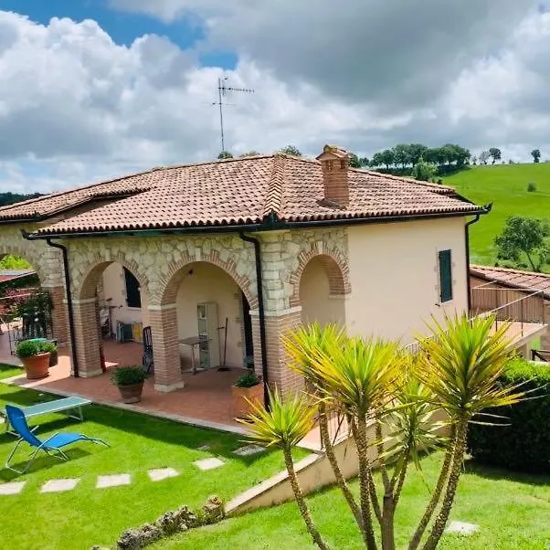 8380 Agriturismo L'Oleandro مونتيميرانو