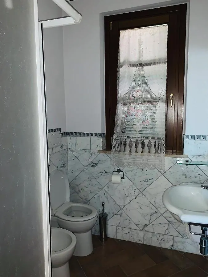 8380 Agriturismo L'Oleandro مونتيميرانو