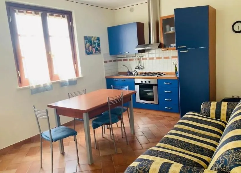 مزرعة للإقامة 8380 Agriturismo L'Oleandro مونتيميرانو